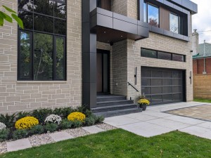 009-1526 Garnet Avenue-PXL_20251011_194421858